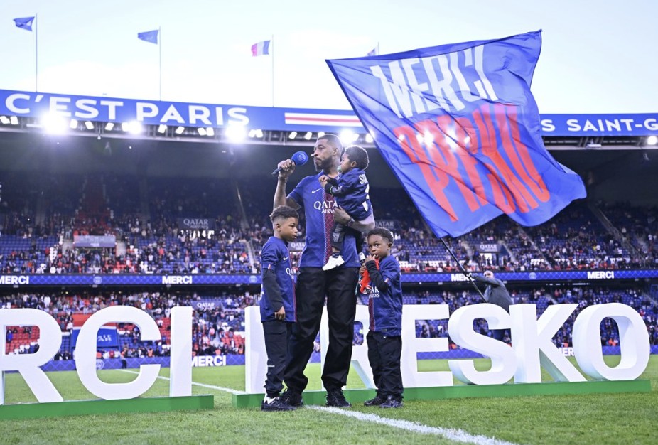 续自己的职, 纳赛尔, tenan 续自己的职, 纳赛尔, tenan