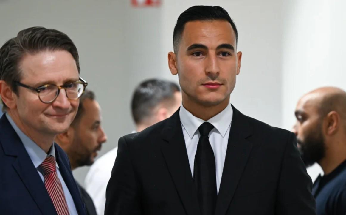 万欧元欠薪, 艾尔 万欧元欠薪, 艾尔