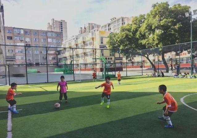 活动筋骨呢, 说了句很实 活动筋骨呢, 说了句很实